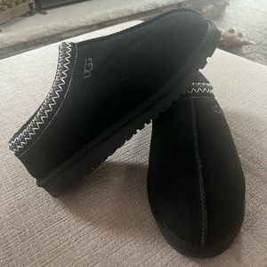 NEW Ugg Tasman Women’s Sz. 11